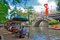 San Antonio Historic City Tour Full-Day thumbnail 2