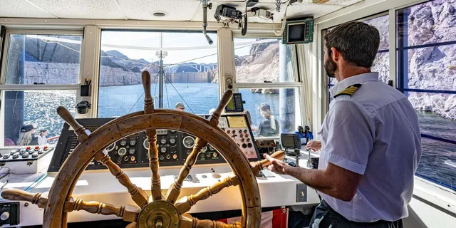 Boulder City Hoover Dam Sightseeing Cruise 90 Min - Image 3