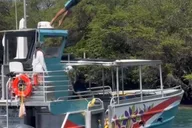 Kailua-Kona Captain Cook Catamaran Snorkeling Tour 4 hr thumbnail 5