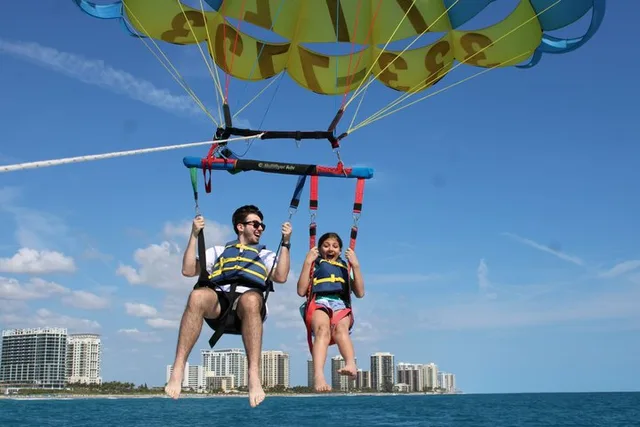 West Palm Beach Parasailing Adventure 90 min - Image 1