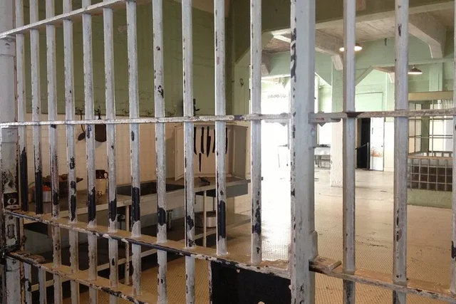 San Francisco Alcatraz Tour with Bonus Bike Rental - Image 2