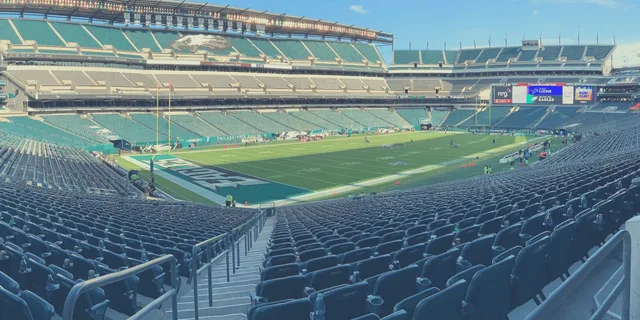 Philadelphia Eagles Football Game at Lincoln Financial Field - Image 5