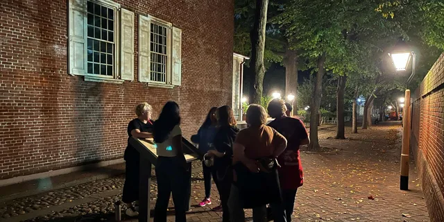 Philadelphia Haunted History & Ghost Nighttime Tour 1.5 Hr - Image 2