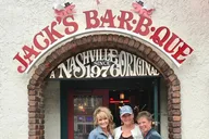 Nashville Food, Drink, and Sightseeing Walking Tour thumbnail 5