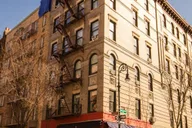 New York City Friends Pedicab Tour thumbnail 4