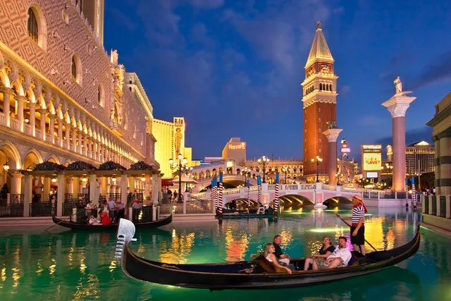 Las Vegas Strip Food Tour - Image 4