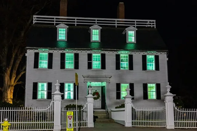 Salem Ghost Tour at Night - Image 1