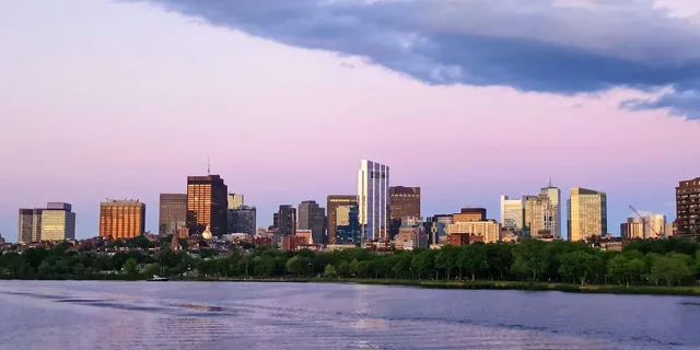 Boston Harbor and Charles River Architecture Boat Tour - Image 5