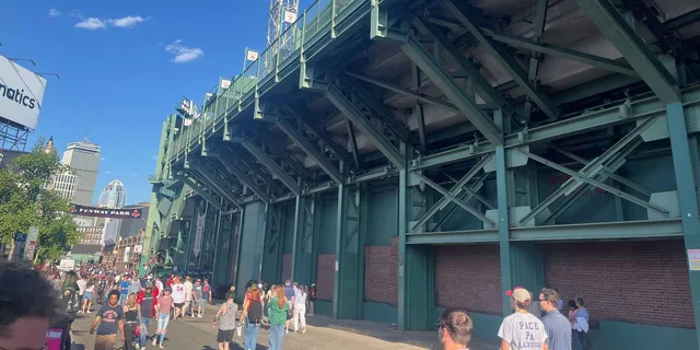 Boston Walking Tour of Marathon Finish Line and Fenway Park - Image 3