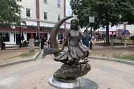 Salem Witch Tour with Broom Making Workshop thumbnail 5