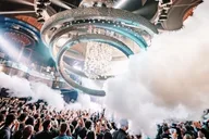 Las Vegas Club Crawl with Party Bus thumbnail 1