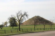Cincinnati Mound Builders Tour 3 Days thumbnail 3
