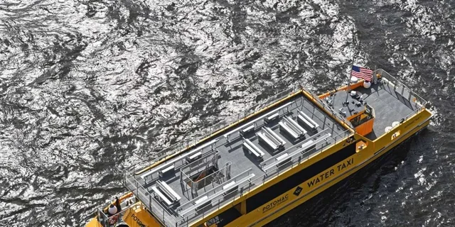 Washington Water Taxi Tour - Image 4
