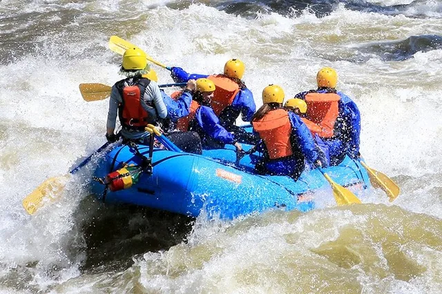 Royal Gorge Rafting Adventure - Image 4