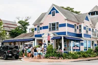 Boston Martha's Vineyard Day Trip with Optional Tour thumbnail 1