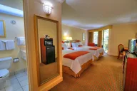 Yosemite National Park Private Tour with Hotel thumbnail 2
