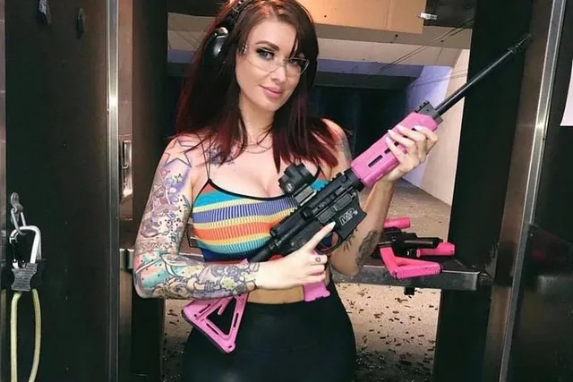 Las Vegas Shooting Experience for Women 40 min - Image 3
