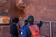 Las Vegas Valley of Fire Hiking Tour thumbnail 2