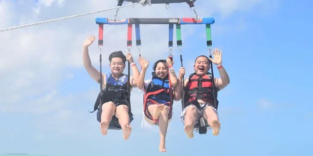 Key West Parasailing Adventure - Image 4