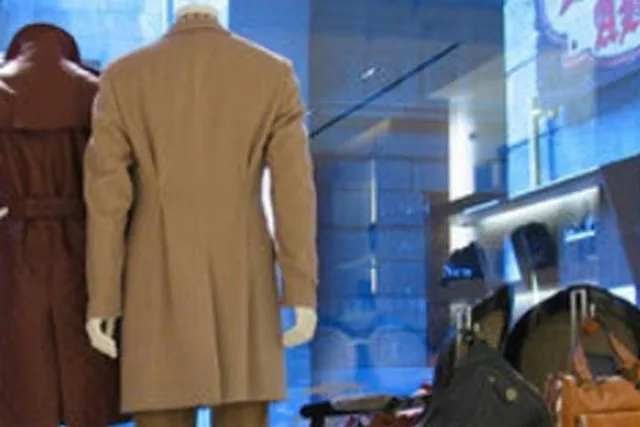 New York Fashion Shopping Tour on Fifth Avenue - Image 4