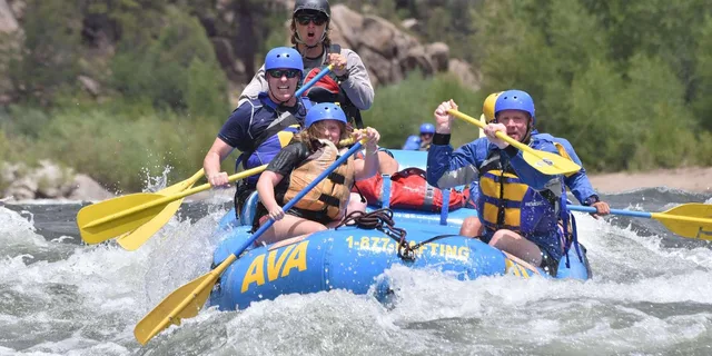 Idaho Springs Whitewater Rafting Half-Day Trip - Image 3