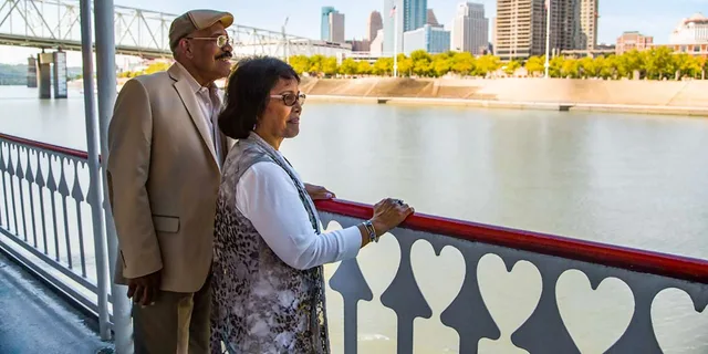 Cincinnati Riverboat Cruise with Lunch - Image 3