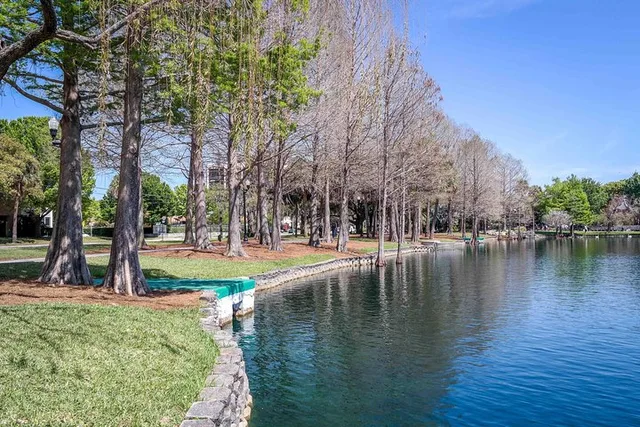 Orlando Lake Eola Walking Audio Tour - Image 5