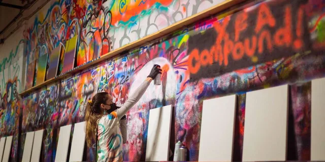 Chicago Spray Paint and Sip Workshop 1.5 hr - Image 1