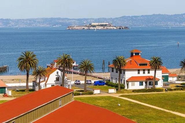 San Francisco Alcatraz and Hop-On Hop-Off Bus Tour - Image 6