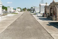 New Orleans Cemetery Walking Tour thumbnail 5