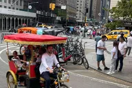 New York Central Park Pedicab Tour with Photo Stops thumbnail 1