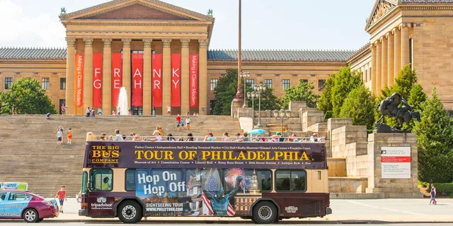 Philadelphia Double-Decker Sightseeing Bus Tour - Image 4