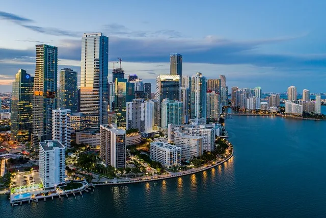 Miami Downtown Smartphone Audio Walking Tour - Image 2