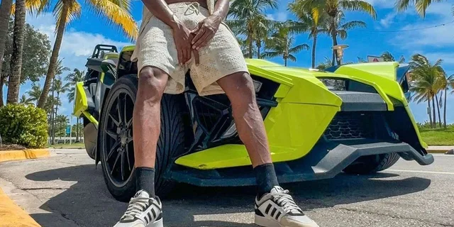Miami Slingshot Rental 5 hr - Image 3