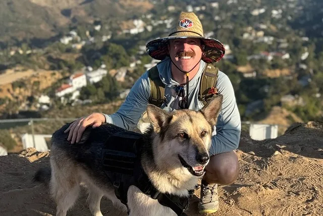 Hollywood Sign Express Tour with Comedians and Dogs - Image 2