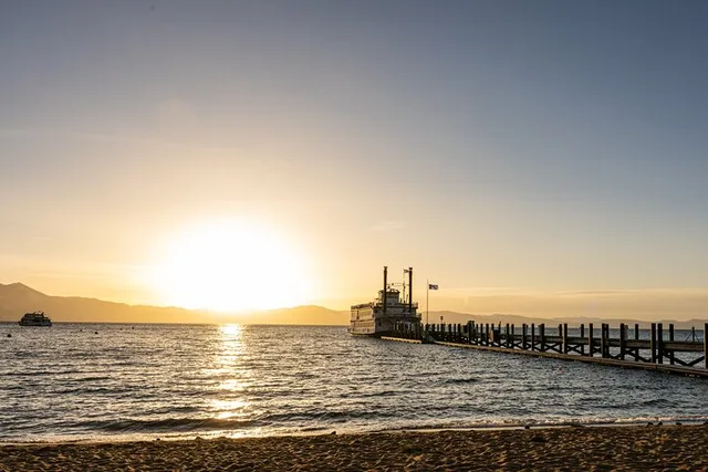 Lake Tahoe Dinner Cruise at Sunset - Image 3
