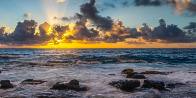 Kauai Waterfalls and Beaches Tour - Image 4