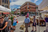 Cincinnati Findlay Market Food Walking Tour thumbnail 3