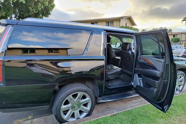 Honolulu Private Airport Transfer by SUV - Image 3