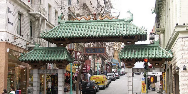 San Francisco Food Walking Tour of Chinatown and North Beach - Image 3