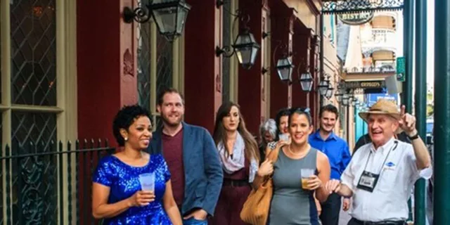 New Orleans Cooking Class and Cocktail Walking Tour - Image 4