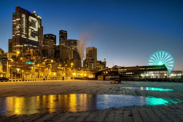 Seattle Night Walking Tour with Space Needle - Image 5
