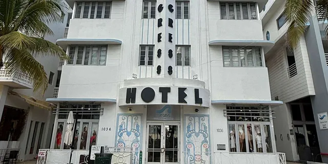 Miami Beach Art Deco Walking Tour at Sunset - Image 6