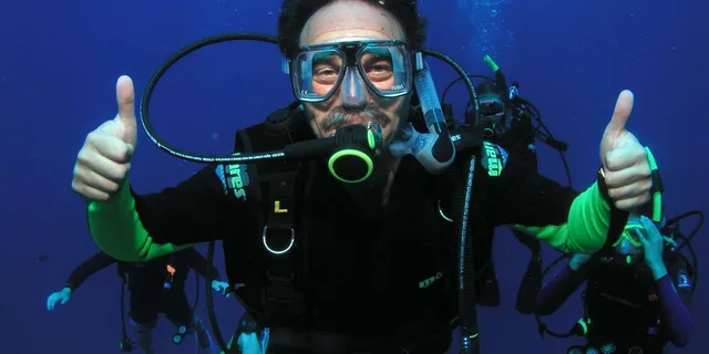 Lahaina Scuba Diving for Beginners 2 hr - Image 3