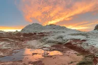 White Pocket Off-Road & Hiking Adventure thumbnail 5