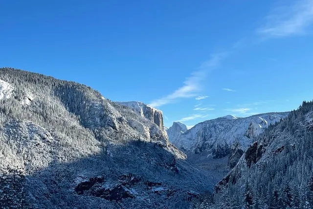 Yosemite Winter Highlights Small Group Tour - Image 4