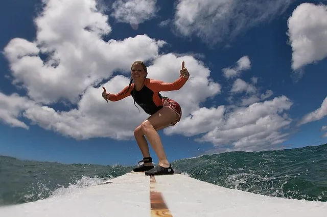 Honolulu Surf Lesson with GoPro Videos 90 min - Image 2