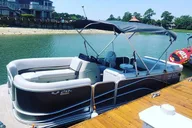 Hilton Head Pontoon Boat Rental 6-Hour thumbnail 5