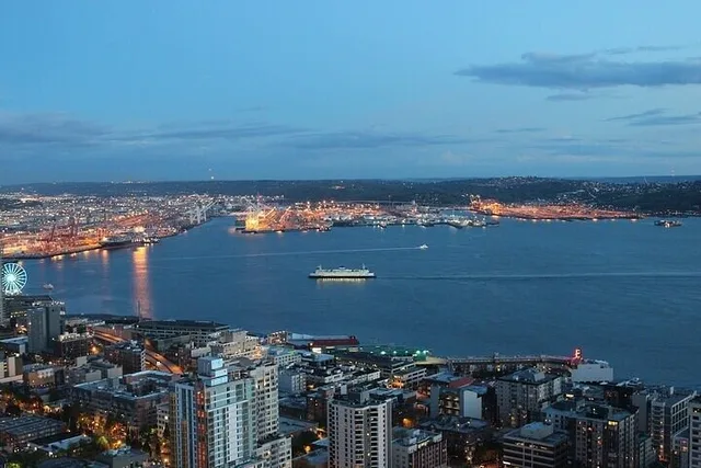Seattle Wine and Waterfall Tour - Image 3
