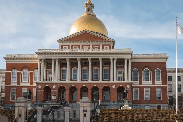 Boston Freedom Trail and Harvard Square Driving Tour - Image 5